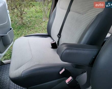 Белый Опель Виваро, объемом двигателя 2 л и пробегом 315 тыс. км за 11600 $, фото 94 на Automoto.ua