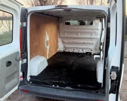 Белый Опель Виваро, объемом двигателя 2 л и пробегом 334 тыс. км за 9300 $, фото 10 на Automoto.ua