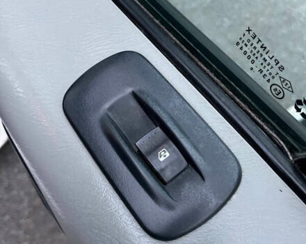 Білий Опель Віваро, об'ємом двигуна 2.46 л та пробігом 583 тис. км за 12999 $, фото 22 на Automoto.ua