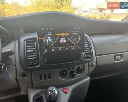 Білий Опель Віваро, об'ємом двигуна 2 л та пробігом 197 тис. км за 13700 $, фото 26 на Automoto.ua