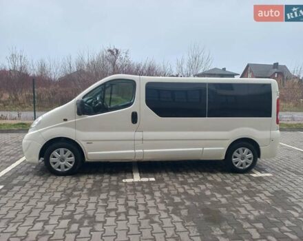 Белый Опель Виваро, объемом двигателя 2 л и пробегом 198 тыс. км за 12500 $, фото 11 на Automoto.ua