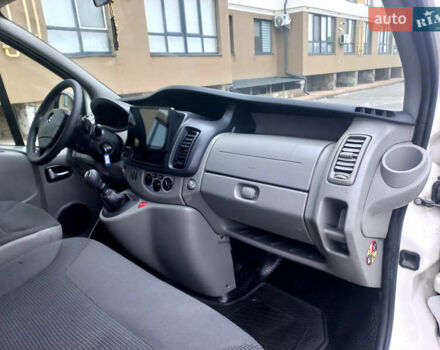 Белый Опель Виваро, объемом двигателя 2 л и пробегом 198 тыс. км за 12500 $, фото 35 на Automoto.ua