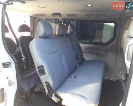 Білий Опель Віваро, об'ємом двигуна 2 л та пробігом 280 тис. км за 10950 $, фото 14 на Automoto.ua