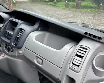 Белый Опель Виваро, объемом двигателя 2 л и пробегом 283 тыс. км за 9999 $, фото 29 на Automoto.ua