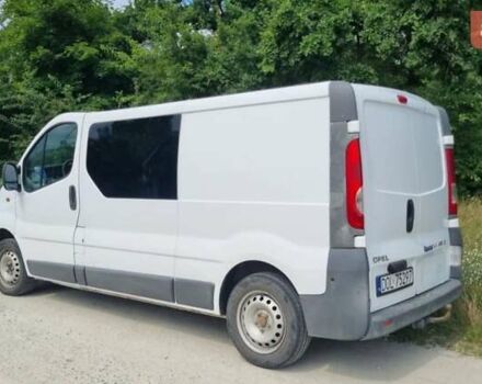 Белый Опель Виваро, объемом двигателя 2 л и пробегом 280 тыс. км за 6500 $, фото 3 на Automoto.ua