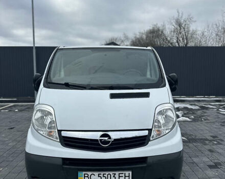 Белый Опель Виваро, объемом двигателя 2 л и пробегом 283 тыс. км за 9999 $, фото 3 на Automoto.ua
