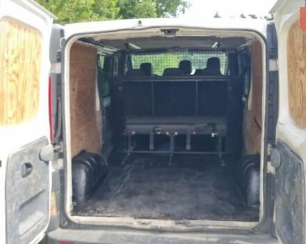 Белый Опель Виваро, объемом двигателя 2 л и пробегом 280 тыс. км за 6500 $, фото 5 на Automoto.ua