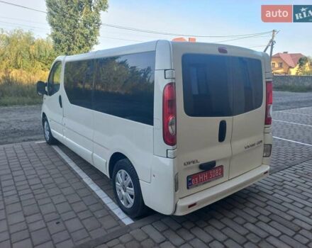 Білий Опель Віваро, об'ємом двигуна 2 л та пробігом 197 тис. км за 13700 $, фото 15 на Automoto.ua