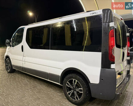 Білий Опель Віваро, об'ємом двигуна 2.46 л та пробігом 583 тис. км за 12999 $, фото 5 на Automoto.ua