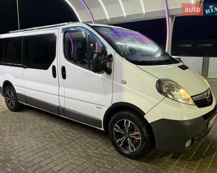 Білий Опель Віваро, об'ємом двигуна 2.46 л та пробігом 583 тис. км за 12999 $, фото 10 на Automoto.ua