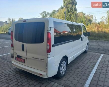 Білий Опель Віваро, об'ємом двигуна 2 л та пробігом 197 тис. км за 13700 $, фото 11 на Automoto.ua