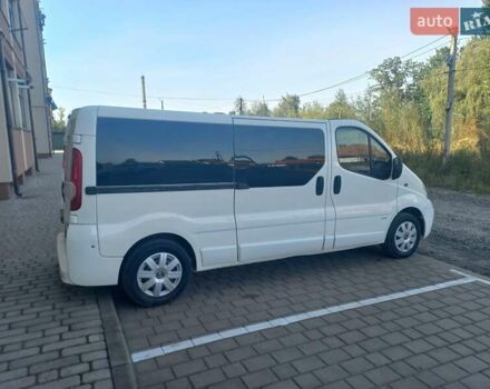 Білий Опель Віваро, об'ємом двигуна 2 л та пробігом 197 тис. км за 13700 $, фото 8 на Automoto.ua