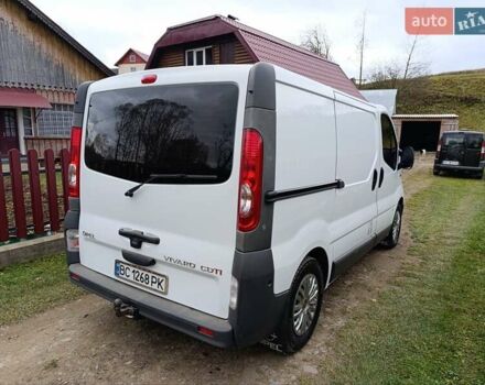 Белый Опель Виваро, объемом двигателя 2 л и пробегом 230 тыс. км за 8500 $, фото 3 на Automoto.ua