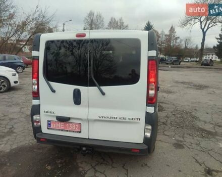 Білий Опель Віваро, об'ємом двигуна 2.5 л та пробігом 197 тис. км за 14600 $, фото 5 на Automoto.ua