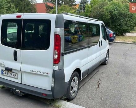 Білий Опель Віваро, об'ємом двигуна 2 л та пробігом 398 тис. км за 10500 $, фото 3 на Automoto.ua