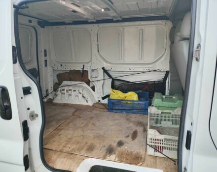 Белый Опель Виваро, объемом двигателя 2 л и пробегом 285 тыс. км за 11700 $, фото 8 на Automoto.ua