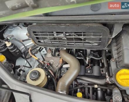 Білий Опель Віваро, об'ємом двигуна 2.5 л та пробігом 197 тис. км за 14600 $, фото 18 на Automoto.ua