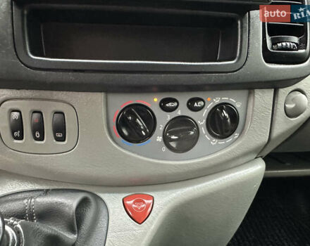 Белый Опель Виваро, объемом двигателя 2 л и пробегом 284 тыс. км за 13500 $, фото 65 на Automoto.ua