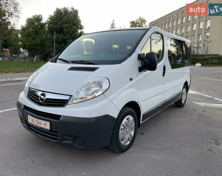 Белый Опель Виваро, объемом двигателя 2 л и пробегом 202 тыс. км за 12300 $, фото 8 на Automoto.ua