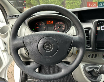 Белый Опель Виваро, объемом двигателя 2 л и пробегом 284 тыс. км за 13500 $, фото 66 на Automoto.ua