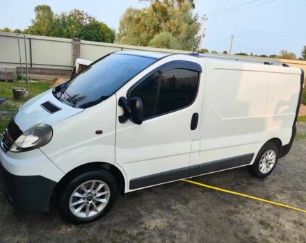 Белый Опель Виваро, объемом двигателя 2 л и пробегом 285 тыс. км за 11700 $, фото 1 на Automoto.ua