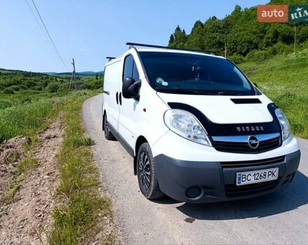 Белый Опель Виваро, объемом двигателя 2 л и пробегом 230 тыс. км за 8300 $, фото 13 на Automoto.ua