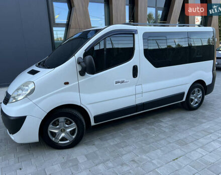 Опель Віваро 2011 у Луцьку на Automoto.ua Білий Опель Віваро, об'ємом двигуна 2 л та пробігом 130 тис. км за 11200 $, фото 1 на Automoto.ua