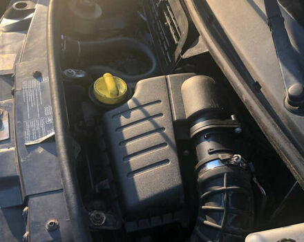 Белый Опель Виваро, объемом двигателя 2 л и пробегом 256 тыс. км за 10500 $, фото 10 на Automoto.ua