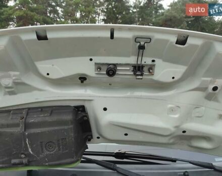 Білий Опель Віваро, об'ємом двигуна 2.5 л та пробігом 194 тис. км за 14600 $, фото 1 на Automoto.ua