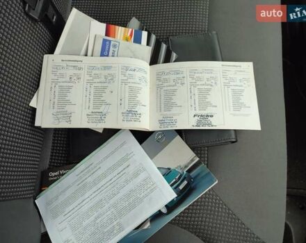 Білий Опель Віваро, об'ємом двигуна 2.5 л та пробігом 194 тис. км за 14600 $, фото 19 на Automoto.ua