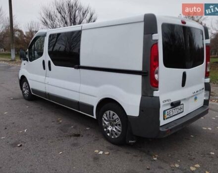 Білий Опель Віваро, об'ємом двигуна 2.5 л та пробігом 355 тис. км за 12000 $, фото 22 на Automoto.ua
