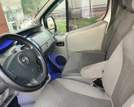 Белый Опель Виваро, объемом двигателя 2 л и пробегом 285 тыс. км за 11700 $, фото 7 на Automoto.ua