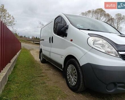 Белый Опель Виваро, объемом двигателя 2 л и пробегом 230 тыс. км за 8500 $, фото 1 на Automoto.ua