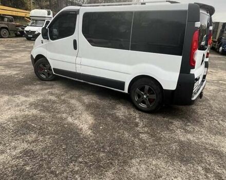 Білий Опель Віваро, об'ємом двигуна 2 л та пробігом 240 тис. км за 11500 $, фото 6 на Automoto.ua