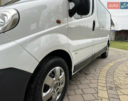 Белый Опель Виваро, объемом двигателя 2 л и пробегом 284 тыс. км за 13500 $, фото 52 на Automoto.ua