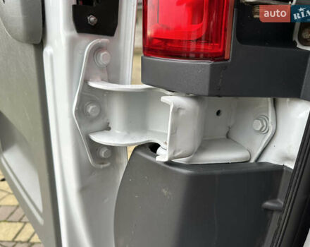 Белый Опель Виваро, объемом двигателя 2 л и пробегом 284 тыс. км за 13500 $, фото 86 на Automoto.ua