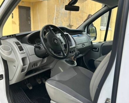 Білий Опель Віваро, об'ємом двигуна 2.5 л та пробігом 255 тис. км за 13500 $, фото 5 на Automoto.ua