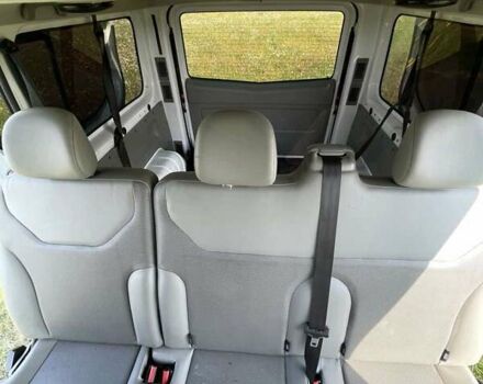 Белый Опель Виваро, объемом двигателя 2.5 л и пробегом 450 тыс. км за 13600 $, фото 29 на Automoto.ua