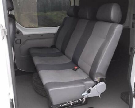 Білий Опель Віваро, об'ємом двигуна 2.5 л та пробігом 355 тис. км за 12000 $, фото 31 на Automoto.ua