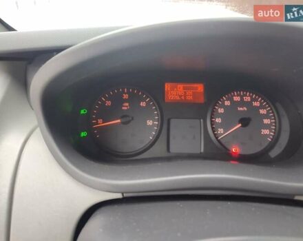 Белый Опель Виваро, объемом двигателя 2.5 л и пробегом 197 тыс. км за 14300 $, фото 13 на Automoto.ua