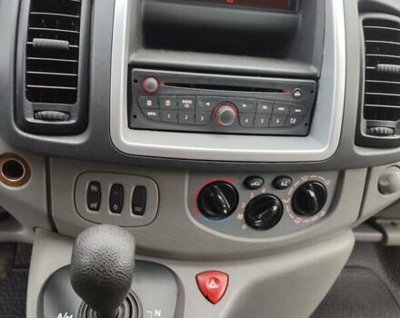 Білий Опель Віваро, об'ємом двигуна 2.5 л та пробігом 194 тис. км за 14600 $, фото 10 на Automoto.ua