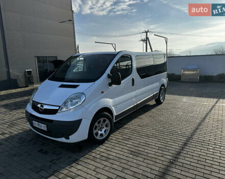 Белый Опель Виваро, объемом двигателя 2 л и пробегом 440 тыс. км за 11299 $, фото 29 на Automoto.ua