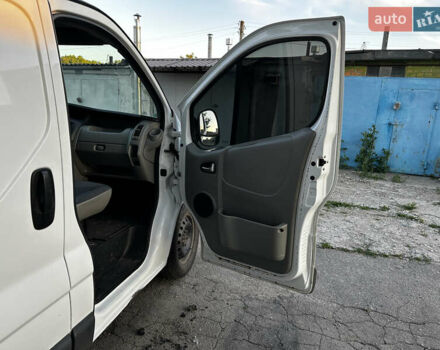 Белый Опель Виваро, объемом двигателя 2 л и пробегом 319 тыс. км за 8300 $, фото 14 на Automoto.ua
