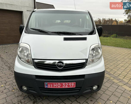 Белый Опель Виваро, объемом двигателя 2 л и пробегом 284 тыс. км за 13500 $, фото 11 на Automoto.ua