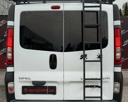 Білий Опель Віваро, об'ємом двигуна 2 л та пробігом 294 тис. км за 10500 $, фото 8 на Automoto.ua