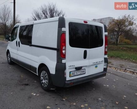 Білий Опель Віваро, об'ємом двигуна 2.5 л та пробігом 355 тис. км за 12000 $, фото 24 на Automoto.ua