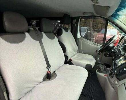 Білий Опель Віваро, об'ємом двигуна 2 л та пробігом 294 тис. км за 10500 $, фото 12 на Automoto.ua