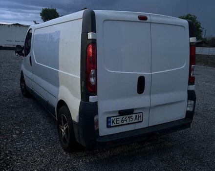 Белый Опель Виваро, объемом двигателя 2 л и пробегом 256 тыс. км за 10500 $, фото 1 на Automoto.ua