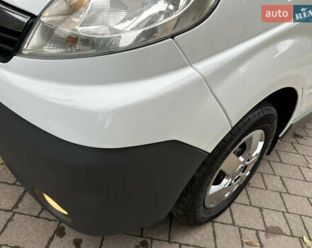 Белый Опель Виваро, объемом двигателя 2 л и пробегом 284 тыс. км за 13500 $, фото 44 на Automoto.ua