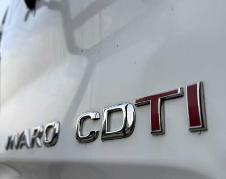 Опель Віваро 2011 у Сумах на Automoto.ua Білий Опель Віваро, об'ємом двигуна 2 л та пробігом 294 тис. км за 10800 $, фото 5 на Automoto.ua